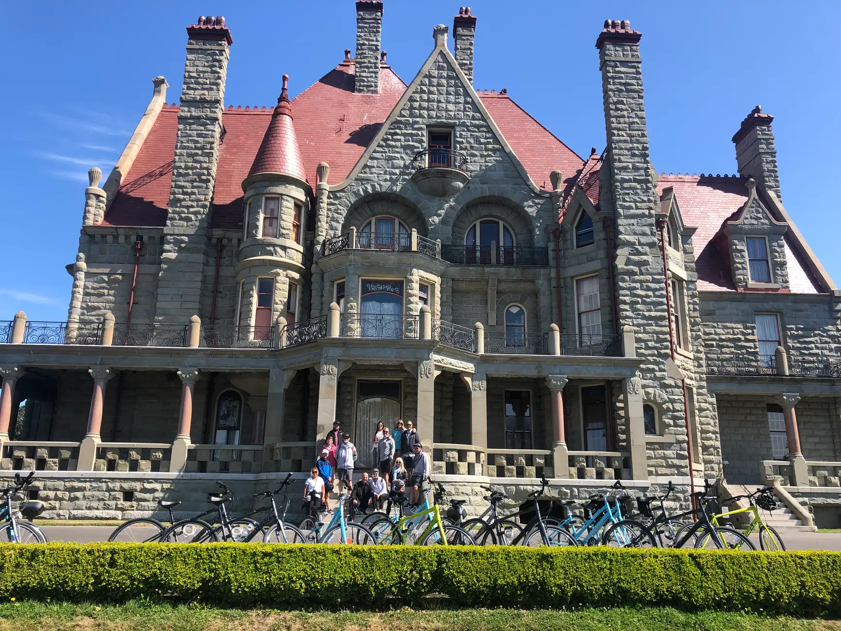 Victoria: 3-hour City Highlights Tour & Coastal Bike Ride